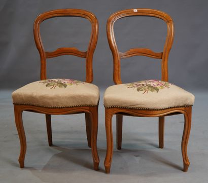 null 421- Paire de chaises Epoque Louis-Philippe H : 90 cm