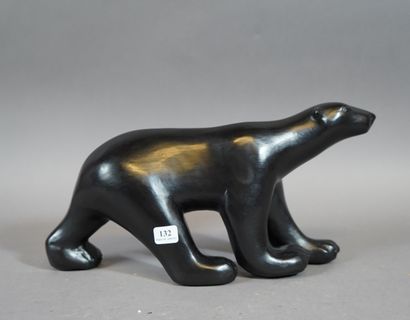 null 132- Pierre CHENET ''Ours polaire'' Sculpture en bronze à patine noire Signée...