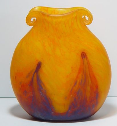 null LE VERRE FRANCAIS Vase pansu en verre multicouche Ht : 20 cm