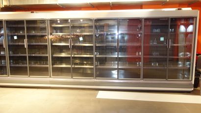  1-    Important ensemble d’armoires réfrigérées et congélateurs BONNET (total d'environ...