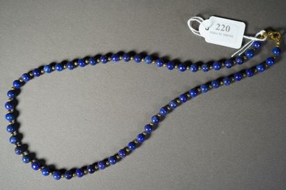null 220- Collier en lapis-lazuli