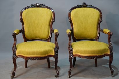 483- Paire de fauteuils en bois sculpté Style...