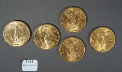 null 101- 5 pièces de 50 Pesos : 1 de 1821-1943, 1 de 1821-1944, 2 de 1821-1945 et...