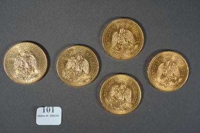 null 101- 5 pièces de 50 Pesos : 1 de 1821-1943, 1 de 1821-1944, 2 de 1821-1945 et...