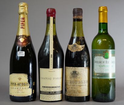 257- Lot de 7 bouteilles diverses : Château...