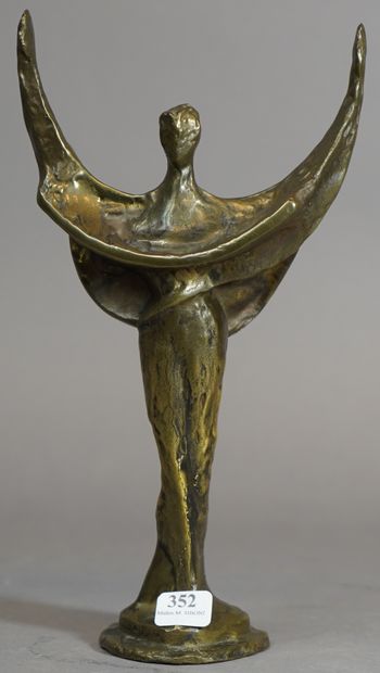 null 352- Bernard JOBIN (1945) ''Demata'' Epreuve en bronze à patine nuancée Signée...