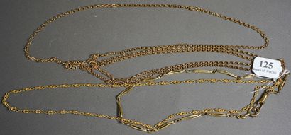 null 125- Sautoir chaîne et chaîne de montre en métal doré