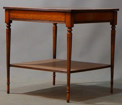 null 459- Table basse à deux plateaux Style Louis XVI 52 x 51 x 51 cm