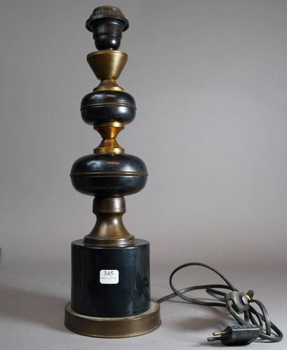 null 345- Pied de lampe en métal laqué noir Circa 1960 H : 35 cm
