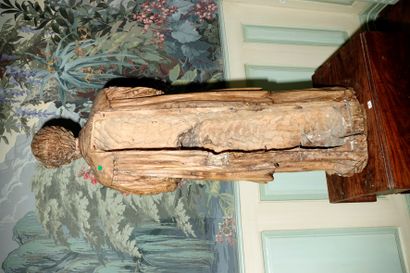  39- Sculpture en bois tendre (décapé) : Saint prêtre. Art hispanique (Accidents...