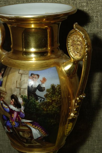 null 1- Paire de vases en porcelaine de Paris à décor de scène de troubadour et scène...