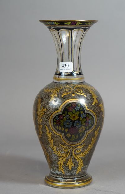 430- Vase et verre en cristal de Bohême