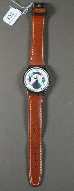 null 132- SWATCH Montre bracelet cuir, dans sa boîte