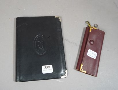 339- CARTIER Portefeuille en cuir noir