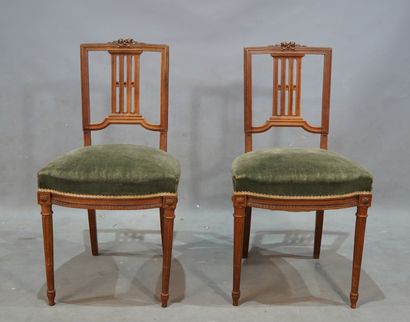 404- Paire de chaises en bois sculpté Style...
