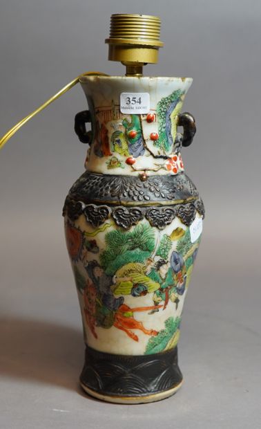 354- Vase Nankin monté en lampe H : 26 c...
