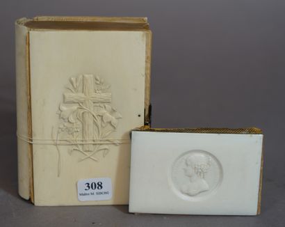 null 308- Missel (L : 11 cm) et carnet (5,5 x 8 cm)