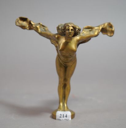 null 214- MASCOTTE

''Nu drapé''

Bronze doré

(petit choc)

H : 14 cm