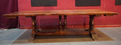 null 361- Importante table de ferme 

Piétement en bois sculpté

78 x 278 x 98 c...