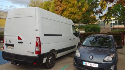 null 2- Véhicule OPEL MOVANO Fourgon 2.3 CDTI BiTurbo, immatriculé FM 130 JJ Première...