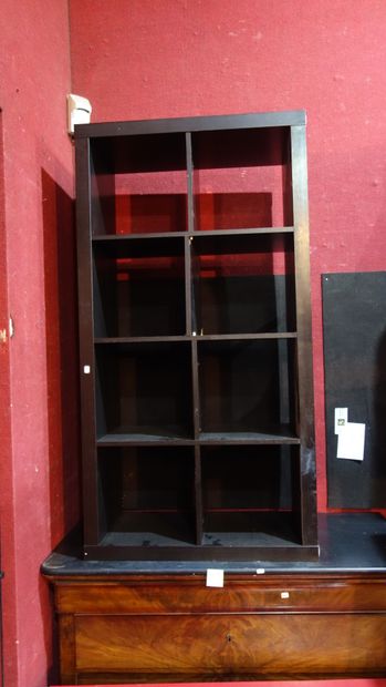 null 15- Meuble à caisson (L : 149 cm), armoire basse métallique à 2 portes laquée...