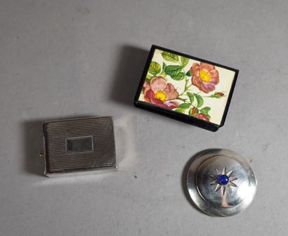 null 440- Nina Ricci metal match box, match box decorated with a rough uncut amethyst,...