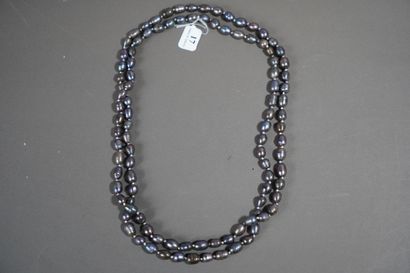 17- Grey freshwater pearl necklace