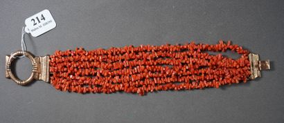 null 214- Bracelet 7 rangs en corail Fermoir en vermeil