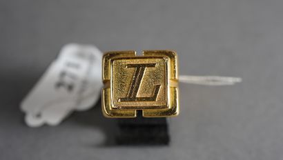271- Chevalière en or jaune monogrammée ''L''...