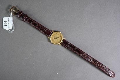 null 191- BALMAIN Montre de dame en or Mouvement à quartz Bracelet cuir