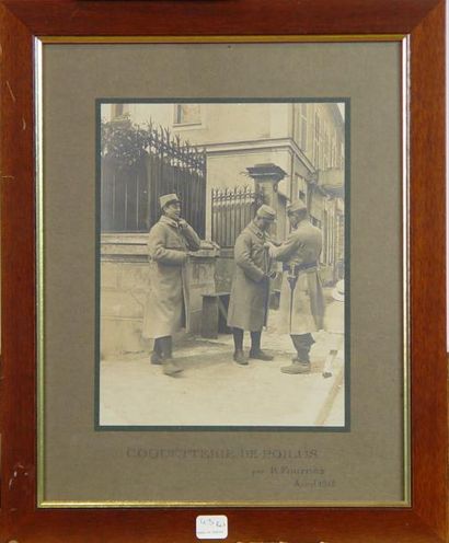 null Photographie "Coquetterie de Poilus par R.FOURNEL, Avril 1915" On y joint une...