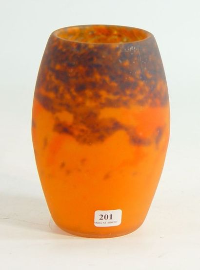MÜLLER FRÈRES Vase en verre multicouches Hauteur :16 cm