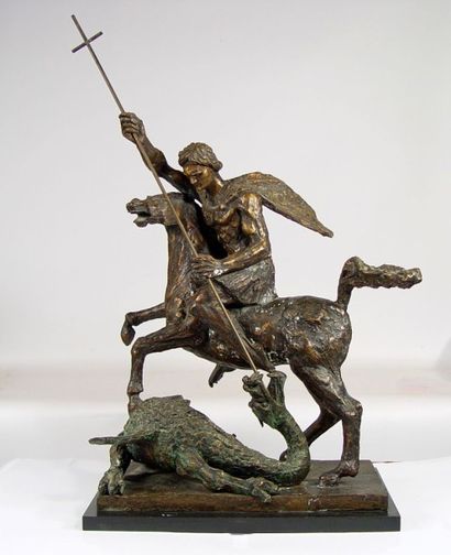 null "St Michel terrassant le dragon" 
Bronze 
Hauteur: 60 cm