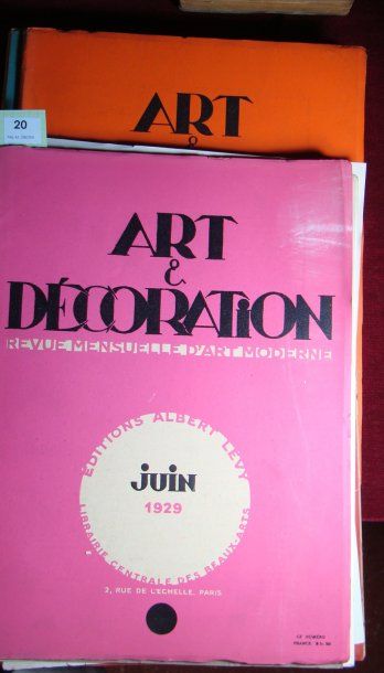 null Art et Décoration. 16 N° brochés couvertures coul. : juin 1929, février 1930,...