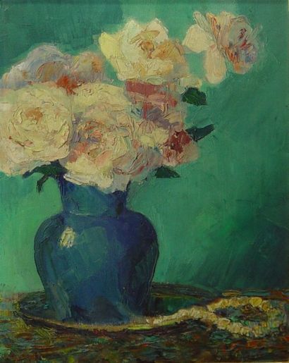 ECOLE FRANCAISE "Vase de fleurs"
Huile sur toile signée en bas à droite illisible
41...