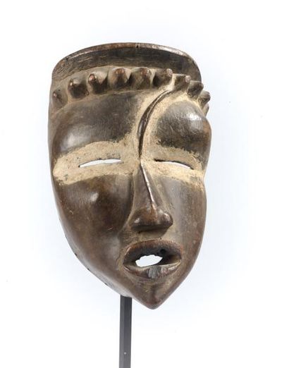 null MASQUE MALADIE. Bois.
Côte d'Ivoire, Dan
Haut. 22 cm