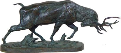 "André Jacquemart " " Cerf chargeant Bronze patine brune H. 12 L. 28 cm"