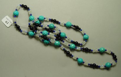 null Sautoir de perles de turquoises, pierres de lune, onyx et lapis-lazuli