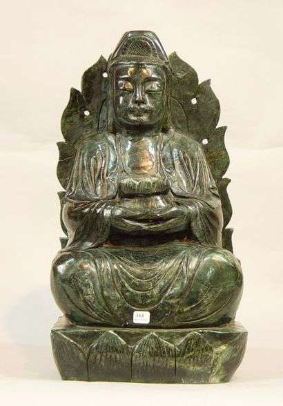 null Important bouddha en jadéite
Hauteur: 52 cm