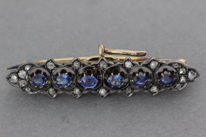 null Broche barrette en or et argent d'époque Napoléon III enrichie de saphirs et...