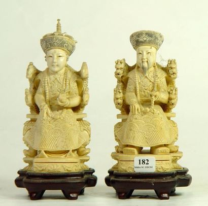 null "Couple de Dignitaires"
Sujets en ivoire du Japon
Fin XIXème siècle - début...