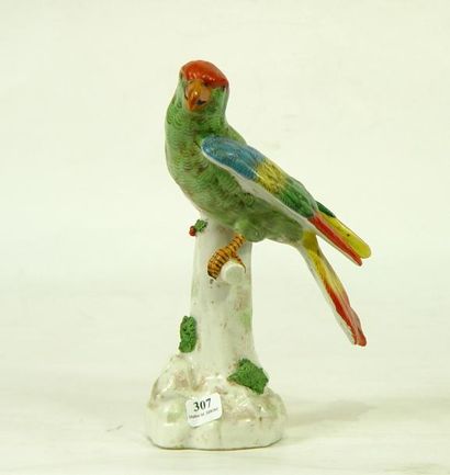 null Un oiseau en porcelaine de Paris
H. 22 cm