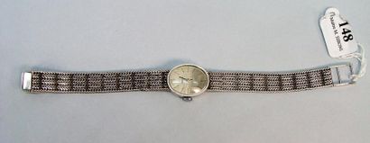 null 148- LUSEX

Montre bracelet de dame en argent

Pds brut : 25 g