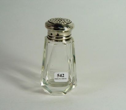 null 542- Saupoudreuse, monture en argent