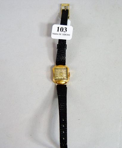 null Montre de dame en or jaune

Pds : 11 g