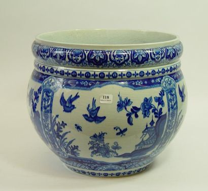 null 118- GIEN

Cache-pot en faïence bleue et blanche

Hauteur : 28 cm
