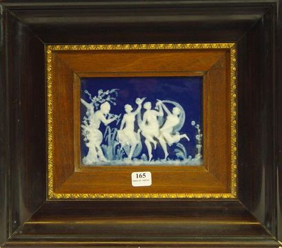 null 165- ''La danse''

Porcelaine de Limoges

10 x 14 cm