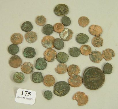 null 175- Collection de pièces anciennes