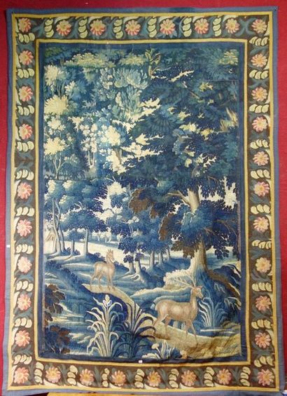null 177- Tapisserie d'Aubusson à décor de biche, cerf et forêt

XVIIIème siècle

246...