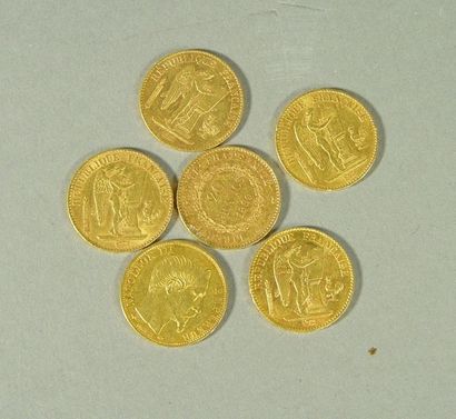 null 121- Six pièces de 20 F en or